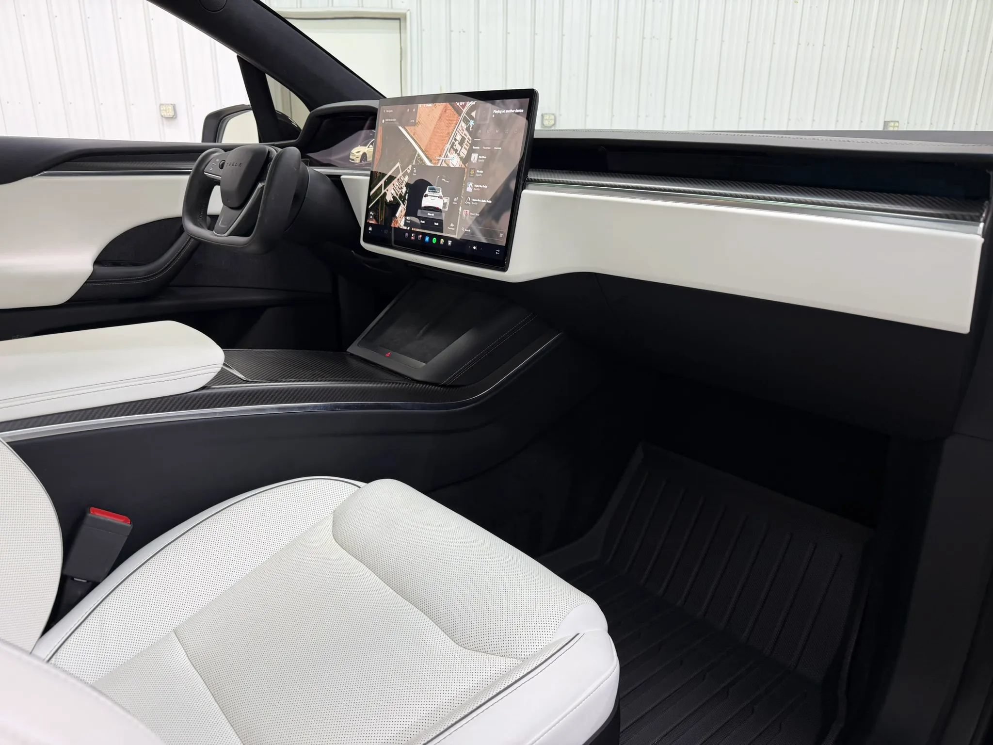 Used 2022 Tesla Model X Plaid AWD/4WD image 14