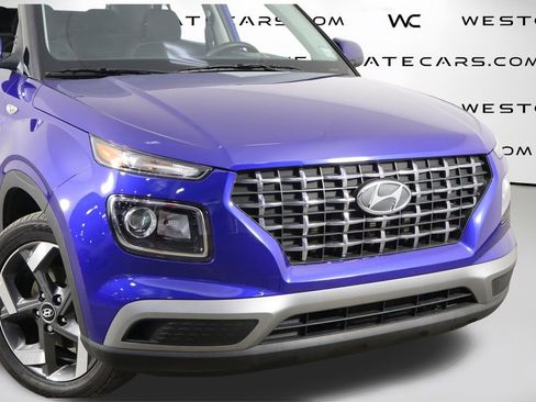 Used 2025 Hyundai Venue SEL FWD image 41