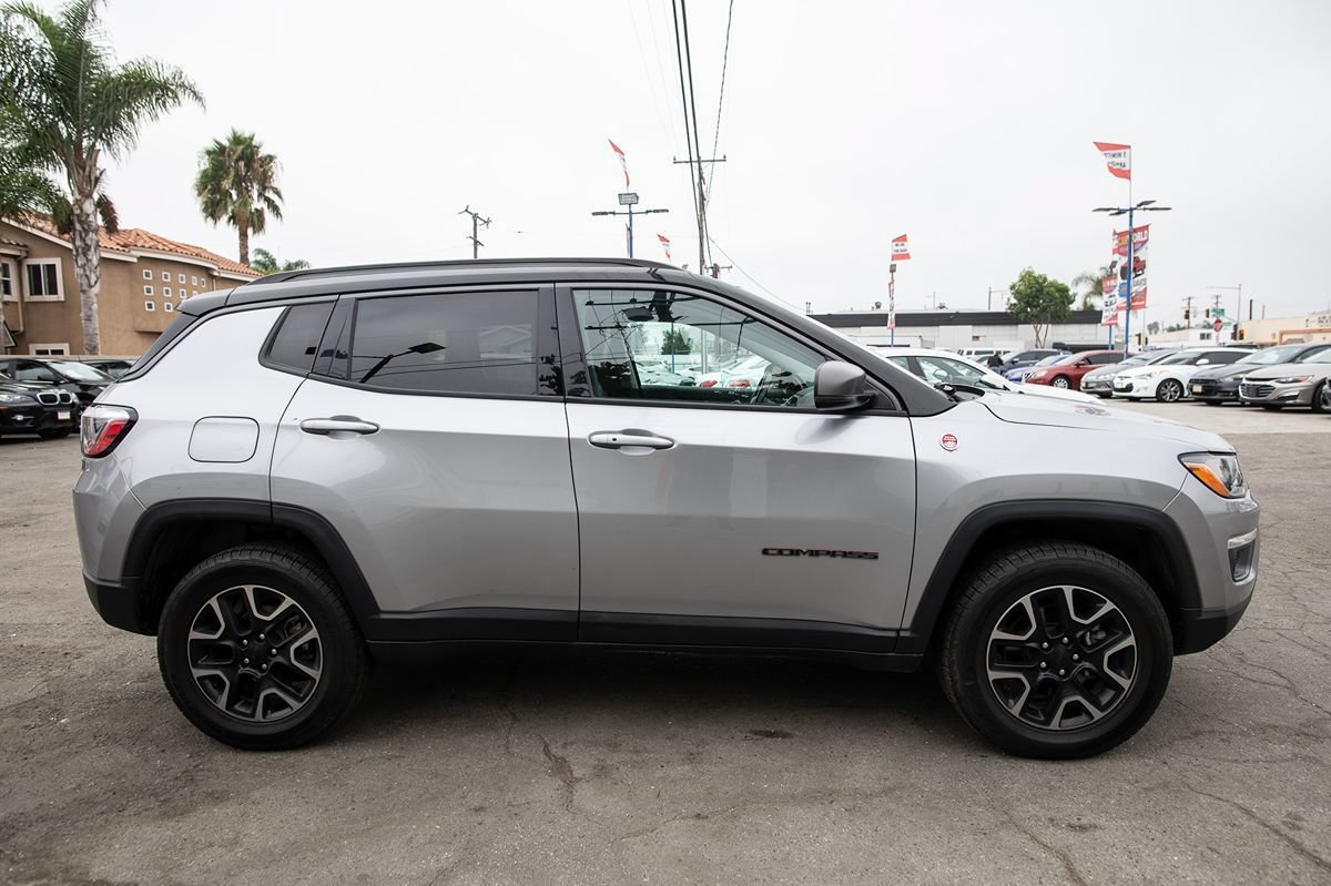 Used 2019 Jeep Compass Trailhawk AWD/4WD image 5