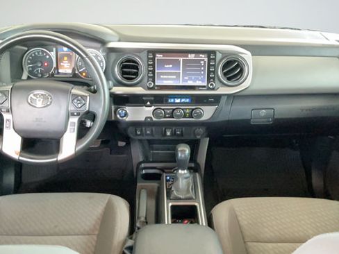 Used 2023 Toyota Tacoma SR5 w/ Technology Package RWD image 7