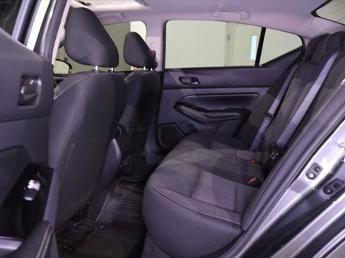 Used 2023 Nissan Altima 2.5 SV w/ SV Premium Package FWD image 29