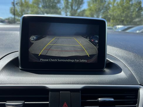 Used 2015 MAZDA MAZDA3 i Touring FWD image 16
