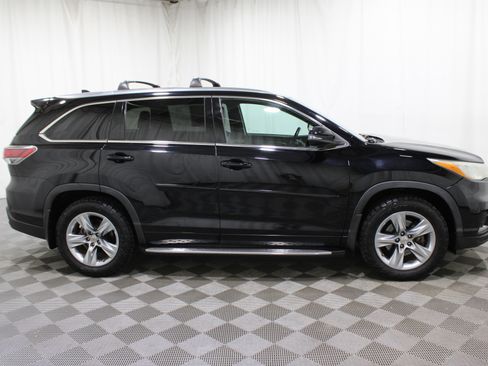 Used 2015 Toyota Highlander Limited image 34