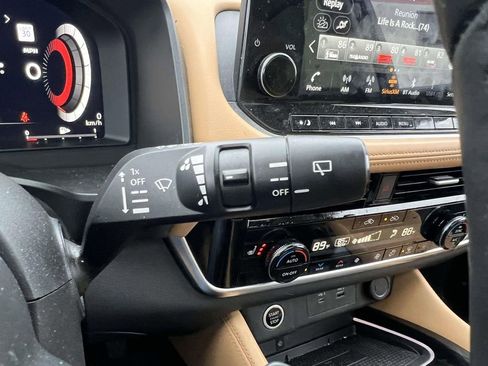Used 2023 Nissan Rogue Platinum w/ Platinum Premium Package AWD/4WD image 23