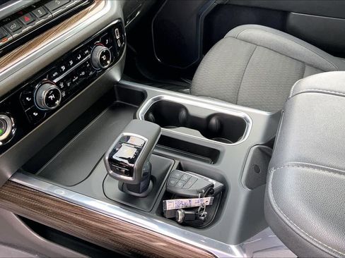 Used 2024 Chevrolet Silverado 1500 LT Trail Boss w/ LPO, Dark Essentials Package image 33