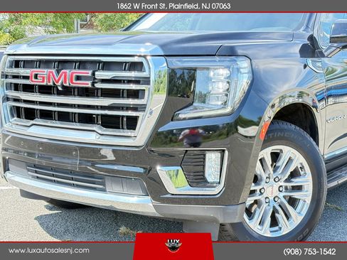 Used 2022 GMC Yukon XL SLT w/ SLT Luxury Package AWD/4WD image 17