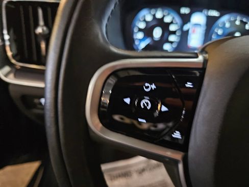 Used 2020 Volvo V60 T5 Cross Country w/ Protection Package Premier AWD/4WD image 21