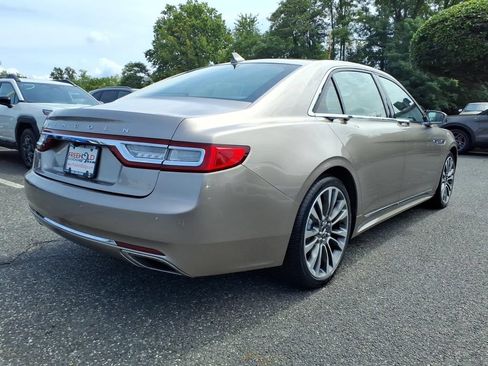 Used 2019 Lincoln Continental Select AWD/4WD image 19