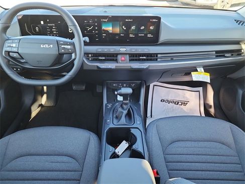 New 2025 Kia K4 EX image 17