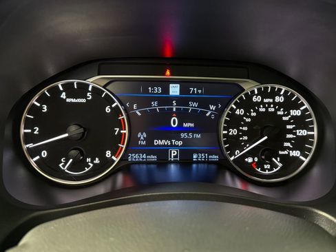 Used 2024 Nissan Altima 2.5 SV w/ SV Premium Package image 41