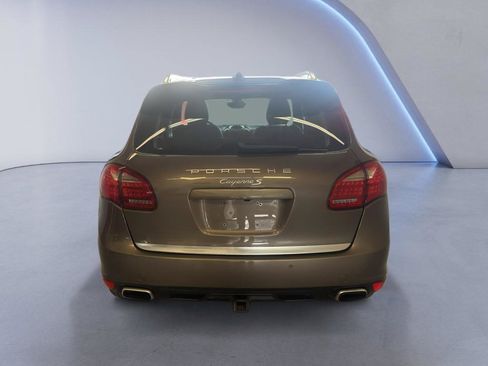 Used 2012 Porsche Cayenne S AWD/4WD image 7