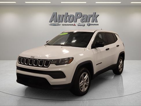 Used 2023 Jeep Compass Sport AWD/4WD image 5