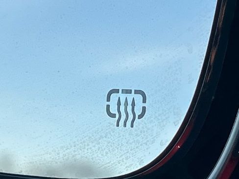 New 2026 Chrysler Pacifica Select FWD image 39