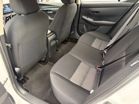 Used 2025 Nissan Sentra SV image 27