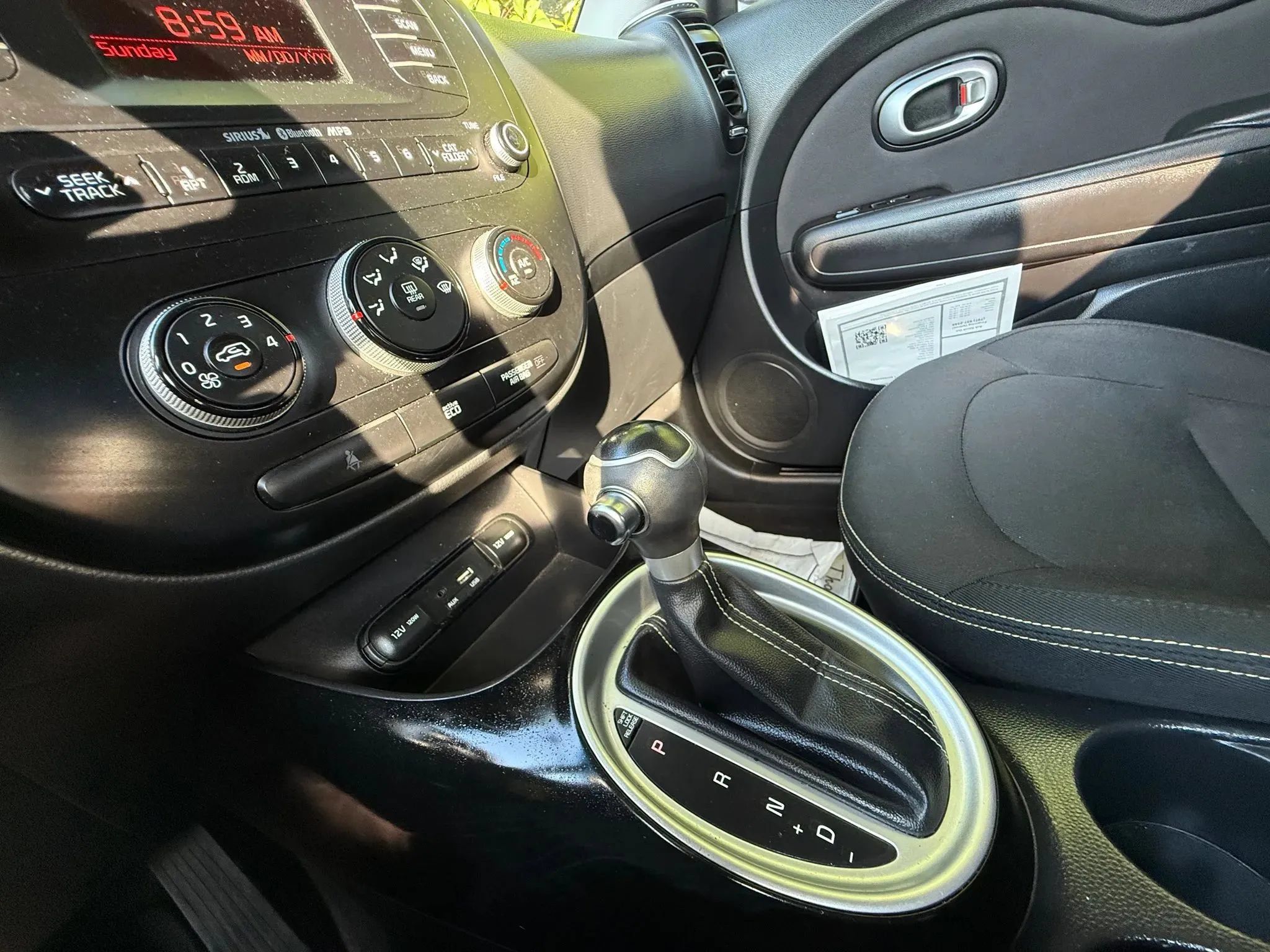 Used 2015 Kia Soul + FWD image 33