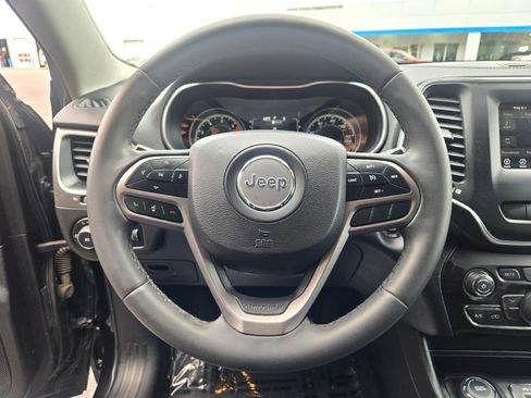 Used 2020 Jeep Cherokee Latitude Plus image 30