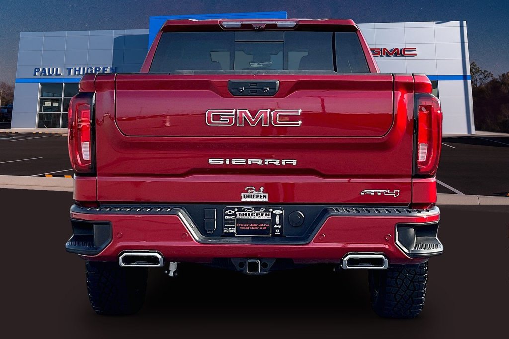 Used 2025 GMC Sierra 1500 AT4 w/ AT4 Premium Package AWD/4WD image 5