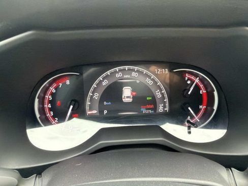 Used 2025 Toyota RAV4 XLE AWD/4WD image 27