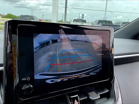 Used 2024 Toyota Corolla SE w/ SE Premium Package image 27