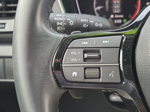 Used 2023 Honda Pilot Touring image 34