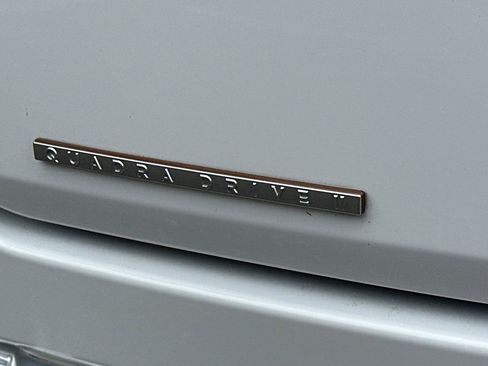 Used 2023 Jeep Grand Wagoneer Series III w/ HD Trailer Tow Package AWD/4WD image 27