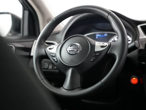 Used 2019 Nissan Sentra SV FWD image 11