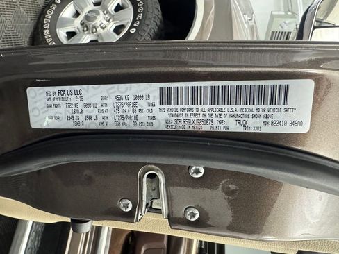 Used 2018 RAM 2500 Longhorn w/ Cold Weather Group image 17