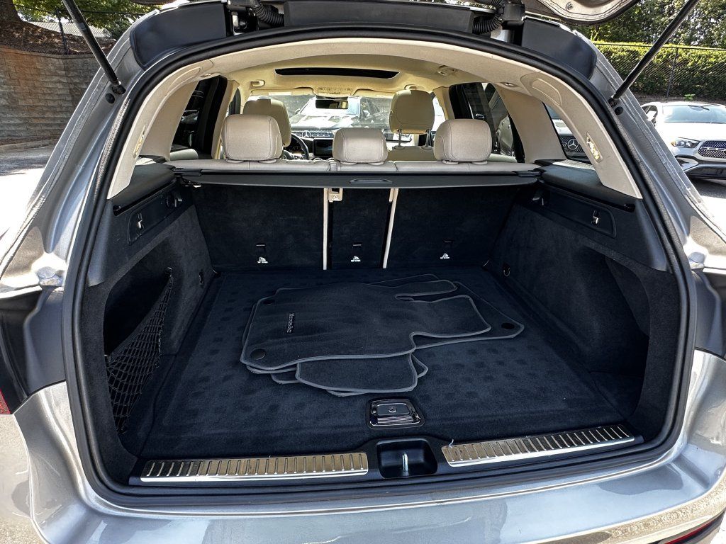 Certified 2021 Mercedes-Benz GLC 300 image 21