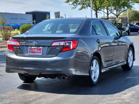 Used 2014 Toyota Camry SE FWD image 6