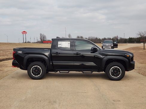 New 2026 Toyota Tacoma TRD Off-Road image 6