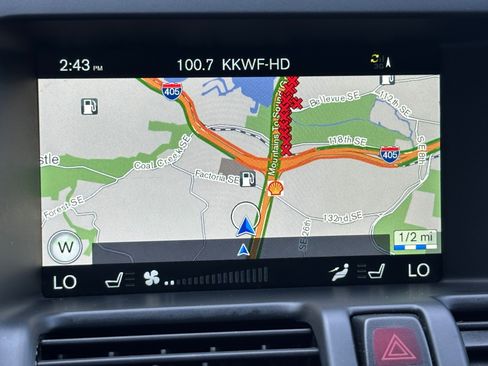 Used 2017 Volvo XC60 T6 Inscription w/ Preferred Option Package image 26