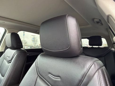 Used 2018 Cadillac XT5 Premium Luxury image 11