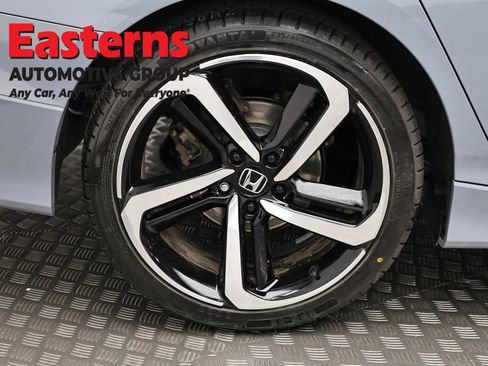 Used 2022 Honda Accord Sport image 29