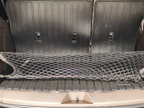 Used 2025 Chevrolet Tahoe Z71 w/ Comfort Package image 35