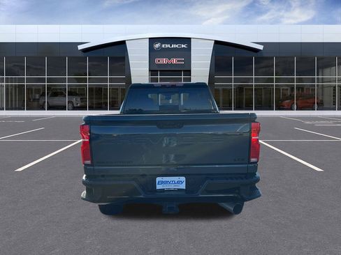 Used 2025 Chevrolet Silverado 2500 LTZ w/ LTZ Plus Package image 4