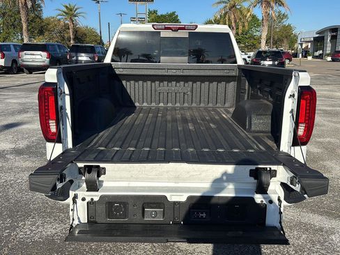 Used 2023 GMC Sierra 1500 AT4 w/ AT4 Premium Package image 7