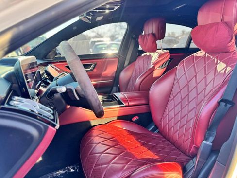 Used 2021 Mercedes-Benz S 580 4MATIC Sedan image 2