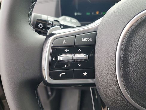 New 2026 Kia Carnival SX image 12