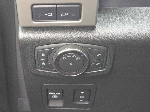 Used 2019 Ford F150 Lariat image 21