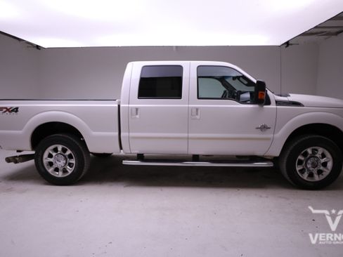 Used 2015 Ford F250 Lariat w/ Lariat Ultimate Package image 6