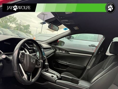 Used 2020 Honda Civic Sport image 9