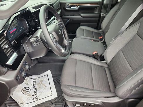 Used 2024 Chevrolet Silverado 1500 LT Trail Boss w/ Protection Package image 8