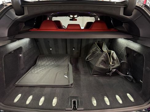 Used 2024 BMW XM w/ M Driver's Package image 26