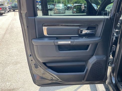 Used 2017 RAM 1500 Limited image 28