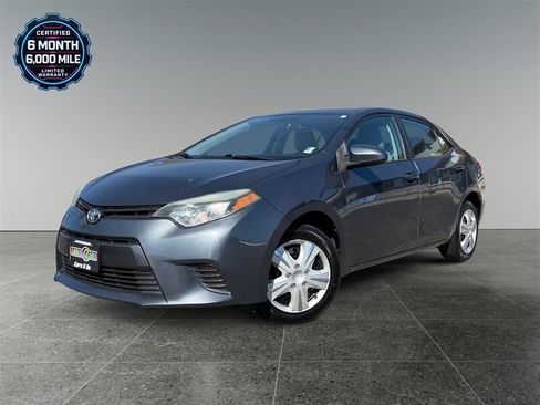 Used 2015 Toyota Corolla LE FWD image 1
