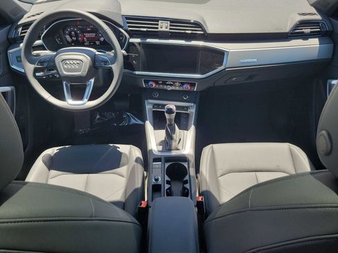 New 2025 Audi Q3 2.0T Premium image 14