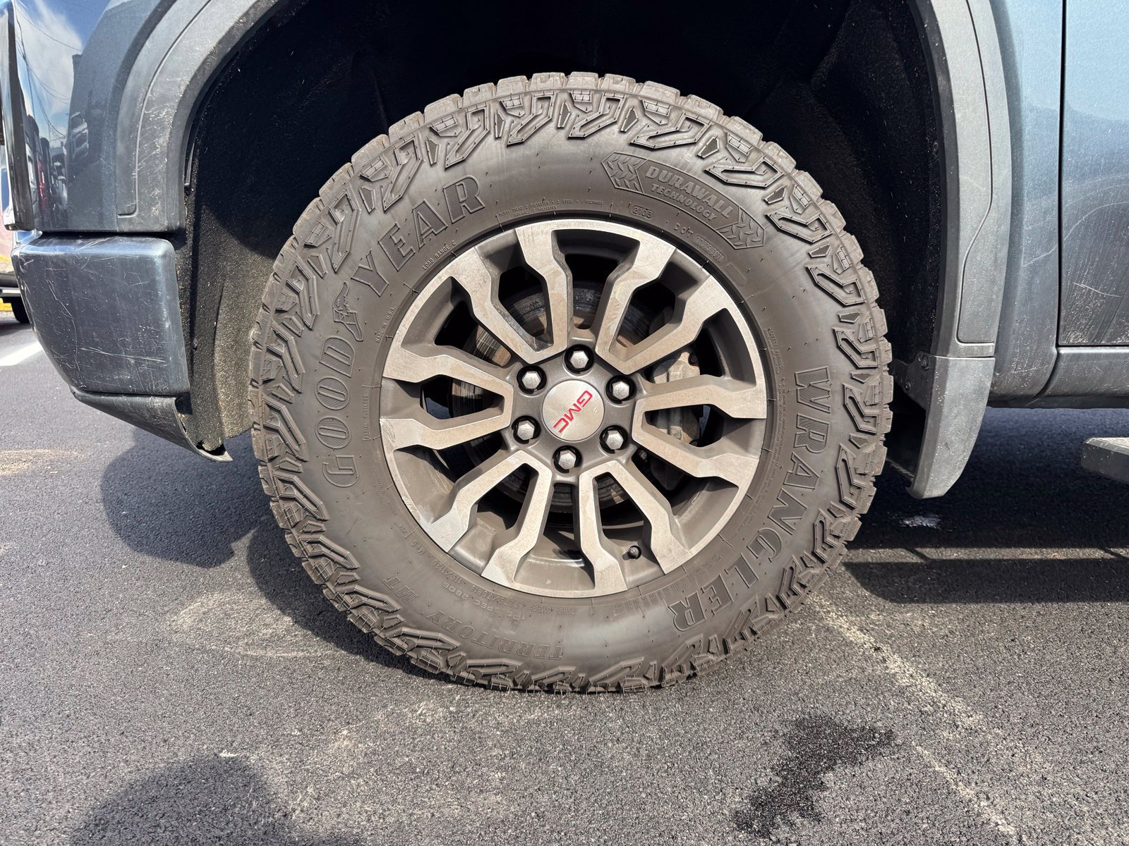 Used 2019 GMC Sierra 1500 AT4 w/ AT4 Premium Package AWD/4WD image 10