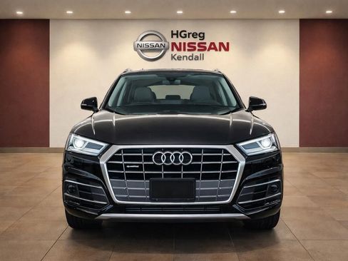 Used 2021 Audi Q5 2.0T Premium Plus w/ Premium Plus Package AWD/4WD image 5