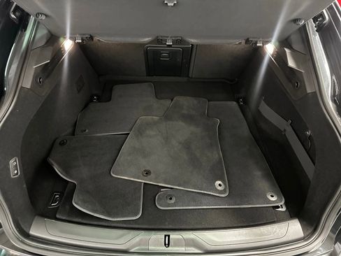 Used 2024 Maserati Levante GT Ultima image 17