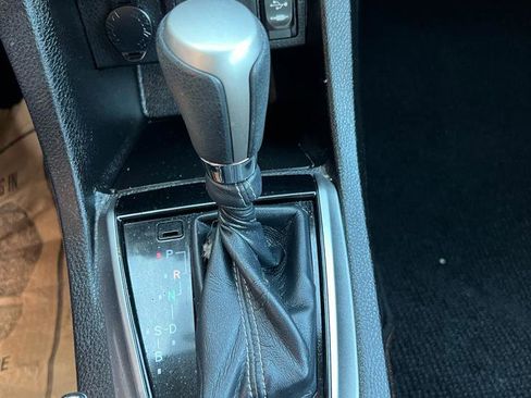 Used 2014 Toyota Corolla LE Premium image 35